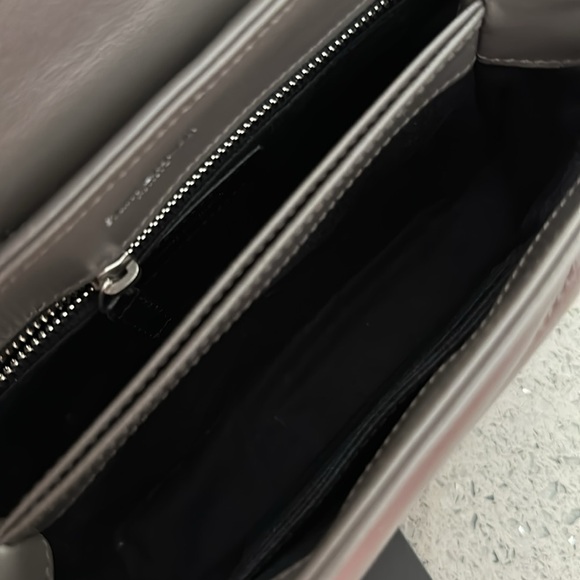 Authentic Saint Laurent Toy Lou Lou in quilted leather - Picture 12 of 15